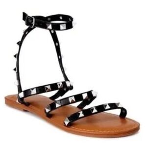 NWT Time and Tru Black Sandals Strappy Gladiator Silver Studs Sz 9